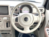 【純正革巻きステアリング】上質な革を使用することで、手にしっかり馴染みとても運転しやすいハンドルです♪