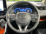 【ステアリングスイッチ】運転中、前方から目線をそらすことなく、オーディオ等の操作が可能な便利機能!安心&快適なドライブを演出してくれます♪