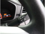 <AUTOライト>周囲の明るさをセンサーでキャッチして、ヘッドライトを自動的に点けてくれる賢い機能です!