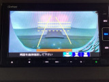 バックでの車庫入れも安心です! リアカメラが付いているバックモニター付のナビを装備しております。操作線もついており距離感も画面から確認できます。