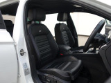 こちらのお車には認定中古車保証が1年間付いておりますのでご安心ください。さらなる安心を、という場合には、有料にはなりますが延長保証もございます。