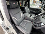 座り心地が良いシートなので長時間の運転でも快適にお過ごしいただけます。