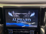 【BIG-X11インチナビ】人気の大画面BIG-Xナビを装備。専用設計で車内の雰囲気にマッチ!ナビ利用時のマップ表示は見やすく、テレビやDVDは臨場感がアップ!いつものドライブがグッと楽しくなります♪