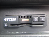 ETC付。高速道路の料金所はキャッシュレスで通過です。サービスエリア等にあるスマートインターの出入りも利用可能でとっても便利。ご納車後すぐにお使い頂けるようセットアップしてのお渡しとなります。