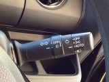 【オートライト(AUTO)】外の明るさをシステムが感知して、自動でヘッドライトが点灯します!ヘッドライトをつけ忘れを防ぐ便利機能です