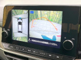 【アラウンドビューモニター】専用のカメラにより、上から見下ろしたような視点で360度クルマの周囲を確認することができます☆死角部分も確認しやすく、狭い場所での切り返しや駐車もスムーズに行えます。