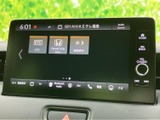 狭い場所での駐車や後退時も安心。周囲の状況をわかりやすく確認でき、安全な運転をサポートします。運転に自信がない方にもおすすめです。