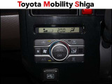 お好み温度に設定すると自動で調整してくれるオ-トエアコン装着車です。