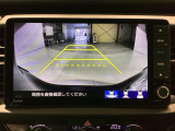 バックをするとき自動でリアの様子が映る『リアカメラ』付き! 画面で確認しながらバックが出来るので駐車の時も安心です。