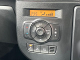 【オートエアコン】一度お好みの温度に設定すれば、車内の温度を検知し風量や温度を自動で調整。暑い&hellip;寒い&hellip;と何度もスイッチ操作をする必要はありません。快適な車内空間には必須の機能ですね♪