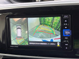 【パノラマモニター】専用のカメラにより、上から見下ろしたような視点で360度クルマの周囲を確認することができます☆死角部分も確認しやすく、狭い場所での切り返しや駐車もスムーズに行えます。