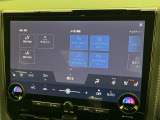【大画面ナビ】人気の大型14インチナビを装備。存在感のある大画面はインパクト大!ナビ利用時のマップ表示は見やすく、テレビやDVDは臨場感がアップ!いつものドライブがグッと楽しくなります♪