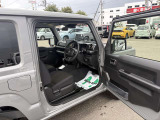 2型/届け出済未使用車/純正9インチディスプレイオーディオ/バックカメラ/スズキコネクト対応/スズキセーフティサポート/シートヒーター/スマートキー/スペアキー/フルフラットシート/取扱説明書