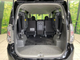 普段のお買い物や通勤、送迎等に十分な荷室スペースを確保しております。セカンドシートを倒すと、大きな荷物の積載も可能です♪
