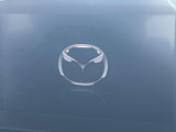 【マツダコネクトナビ】車内の雰囲気にマッチした一体型タイプのナビ。各種車輌設定やBluetooth再生等、様々な機能が楽しめます。直感的なダイヤル操作が可能で、使い勝手も良好です。