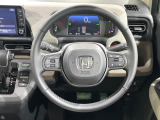 【純正革巻きステアリング】上質な革を使用することで、手にしっかり馴染みとても運転しやすいハンドルです♪