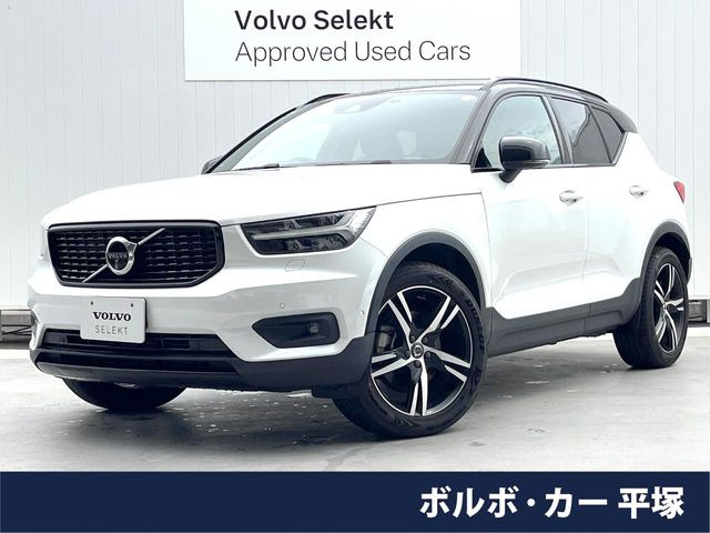XC40 T4 AWD Rデザイン 4WD