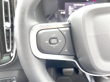【全車速対応アダプティブクルーズコントロール】ミリ波レーダー+ステレオカメラ+赤外線により前方車輌を認識し、速度や車間距離を維持・調整。高速道路走行時や渋滞時にドライバーの負担を大幅に軽減します。