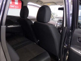当店では専任のメカニックが大切なお客様のお車を一台一台丁寧に整備いたします。自社認証工場にてリフトアップし下回りまでキッチリ検査いたします。