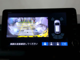 バックカメラの画像です。ガイドラインがスムースな車庫入れをサポートいたします。車庫入れの安心感がアップしますね。