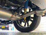 お車を安心してお乗りいただく為には、足回りの定期点検が欠かせません。サービスサポート(有償保証)では無料点検もご提供しており、安心のカーライフをお過ごしいただけるサポート体制が整っています。
