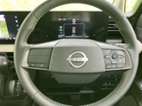 手に馴染むステアリンググリップが、快適なドライビングをサポート。操作性にも優れ、運転の楽しさを向上させます。