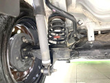 お車を安心してお乗りいただく為には、足回りの定期点検が欠かせません。サービスサポート(有償保証)では無料点検もご提供しており、安心のカーライフをお過ごしいただけるサポート体制が整っています。