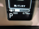 たとえばダイハツのお店にある、たくさんのスマアシ搭載車は、正常に作動する事をしっかり確認します。