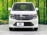 弊社では、全車『修復歴なし』のお車のみ取り扱っております。専任バイヤーによる厳選した仕入れの後、入庫後の車両チェックを行い、ネクステージが認定した高品質な中古車をご提供しております。