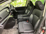 運転しやすいように設計されたコックピット。操作系は直感的に理解でき、安全運転をサポートします。快適なドライビングを。