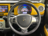 【純正革巻きステアリング】上質な革を使用することで、手にしっかり馴染みとても運転しやすいハンドルです♪