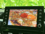 停車中には、地デジTVをお楽しみいただけます。長距離移動の休憩時間に、ニュースや番組をチェックするのに最適です。