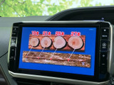 停車中に楽しめるTV機能。待ち時間や休憩時間に、エンターテイメントを満喫できます。