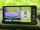 見やすい地図表示で、運転に集中できます。周辺情報も分かりやすく表示され、初めての場所でも安心。安全運転をサポートします。