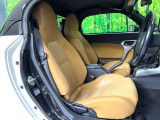 運転席シート廻りは使用感も少なく、良好な状態となっています。丁寧に使われていたことがよくわかりますね。