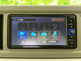 様々なメディアに対応し、多彩な音源を楽しめます。お気に入りの音楽をドライブに連れて行きましょう。