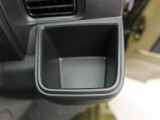 当社は購入後のアフターケアを大切にしております。納車後、1ヶ月無料点検、半年ごとにあんしん点検、12ヶ月法定点検の誘致をします。また車検までの点検をセットにした『ワンダフルパスポート』を販売中です。