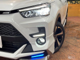 【シーケンシャルターンランプ付きLEDヘッドライト】人気の『流れるウィンカー』付きのLEDヘッドライトを装備♪高級感はもちろん、点灯時は存在感たっぷりで他車からも認識されやすく安心です。
