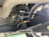 お車を安心してお乗りいただく為には、足回りの定期点検が欠かせません。サービスサポート(有償保証)では無料点検もご提供しており、安心のカーライフをお過ごしいただけるサポート体制が整っています。