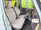 もちろん車内はキレイです♪よりクリーンな状態をキープしたいお客様には『ナノゾーンコート』がおすすめ!新型コロナウイルス対策や、除菌・消臭に効果を発揮し多くの方にご好評いただいております。