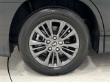 タイヤサイズは205/60R16!残り溝は6ミリ程度です!純正アルミホイール!