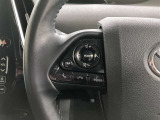 ステアリング左側のスイッチになります。オーディオの操作が手元でできますので運転の妨げにならないので安心して運転できます。