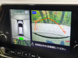 【アラウンドビューモニター】専用のカメラにより、上から見下ろしたような視点で360度クルマの周囲を確認することができます☆死角部分も確認しやすく、狭い場所での切り返しや駐車もスムーズに行えます。