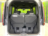 普段のお買い物や通勤、送迎等に十分な荷室スペースを確保しております。セカンドシートを倒すと、大きな荷物の積載も可能です♪