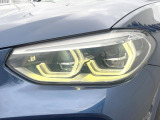 ●LEDヘッドライト:夜間走行時も良好な視界を確保し安心して運転できる高輝度LEDヘッドライトを装備!点灯速度が早く、消費電力も抑えられています。