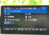 お気に入りの音楽やラジオを楽しめます。様々なメディアに対応しており、快適なドライブのお供に最適です。音質にもこだわりました。