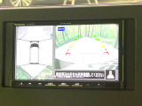 【アラウンドビューモニター】専用のカメラにより、上から見下ろしたような視点で360度クルマの周囲を確認することができます☆死角部分も確認しやすく、狭い場所での切り返しや駐車もスムーズに行えます。