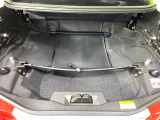 積み下ろしのしやすいデッキにはたっぷりと荷物を積み込んでいただけます。遊びから仕事まで、様々なシーンで頼れます♪