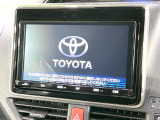 【純正ナビ】人気の純正ナビを装備しております。ナビの使いやすさはもちろん、オーディオ機能も充実!キャンプや旅行はもちろん、通勤や買い物など普段のドライブも楽しくなるはず♪