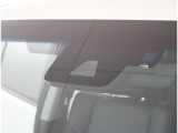 TOYOTA SAFETY SENSEは道路状況、車両状態、天候状態及びドライバーの操作状況などによっては、作動しない場所があります。あくまで運転補助機能です。
